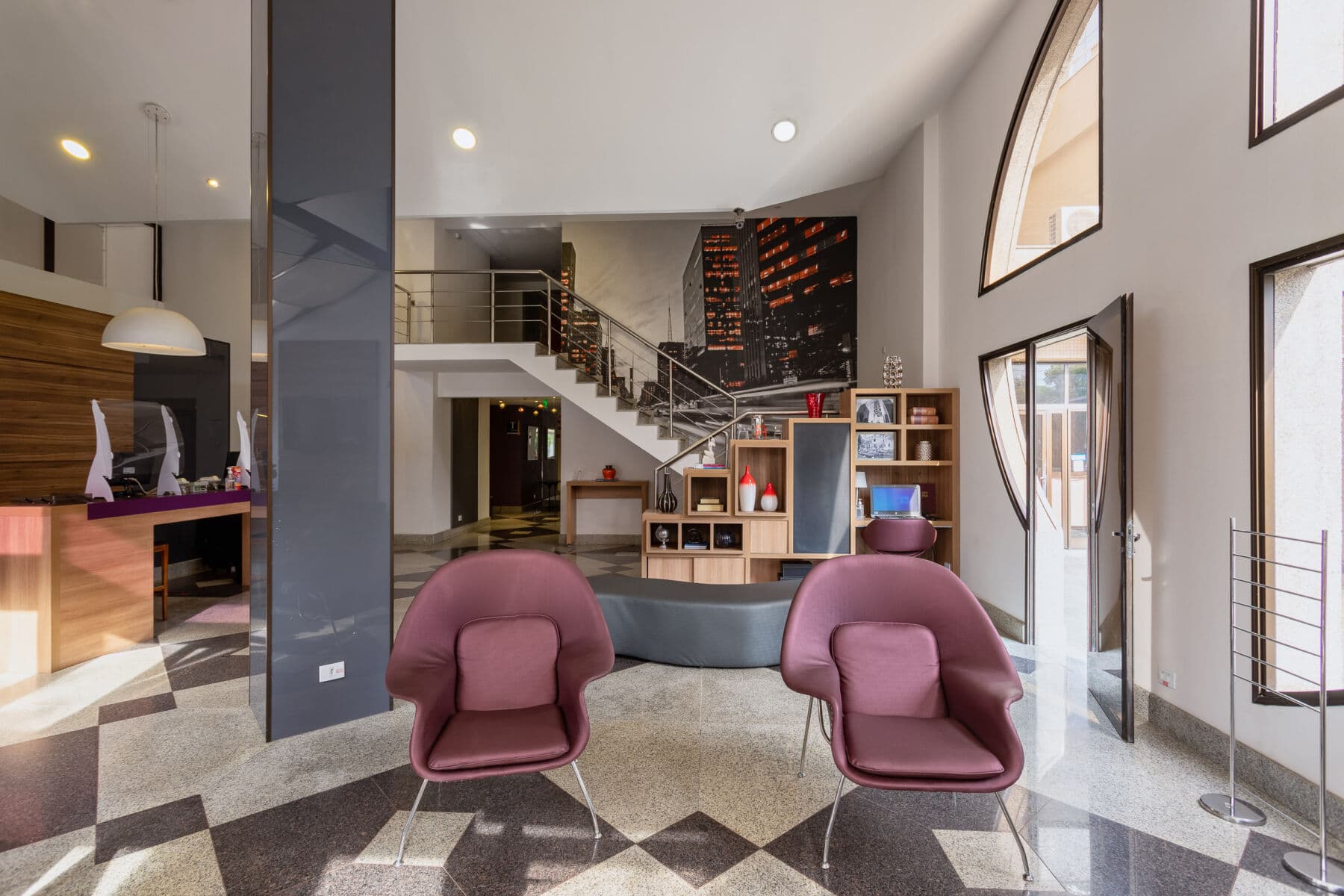 Paulista Suítes by Charlie