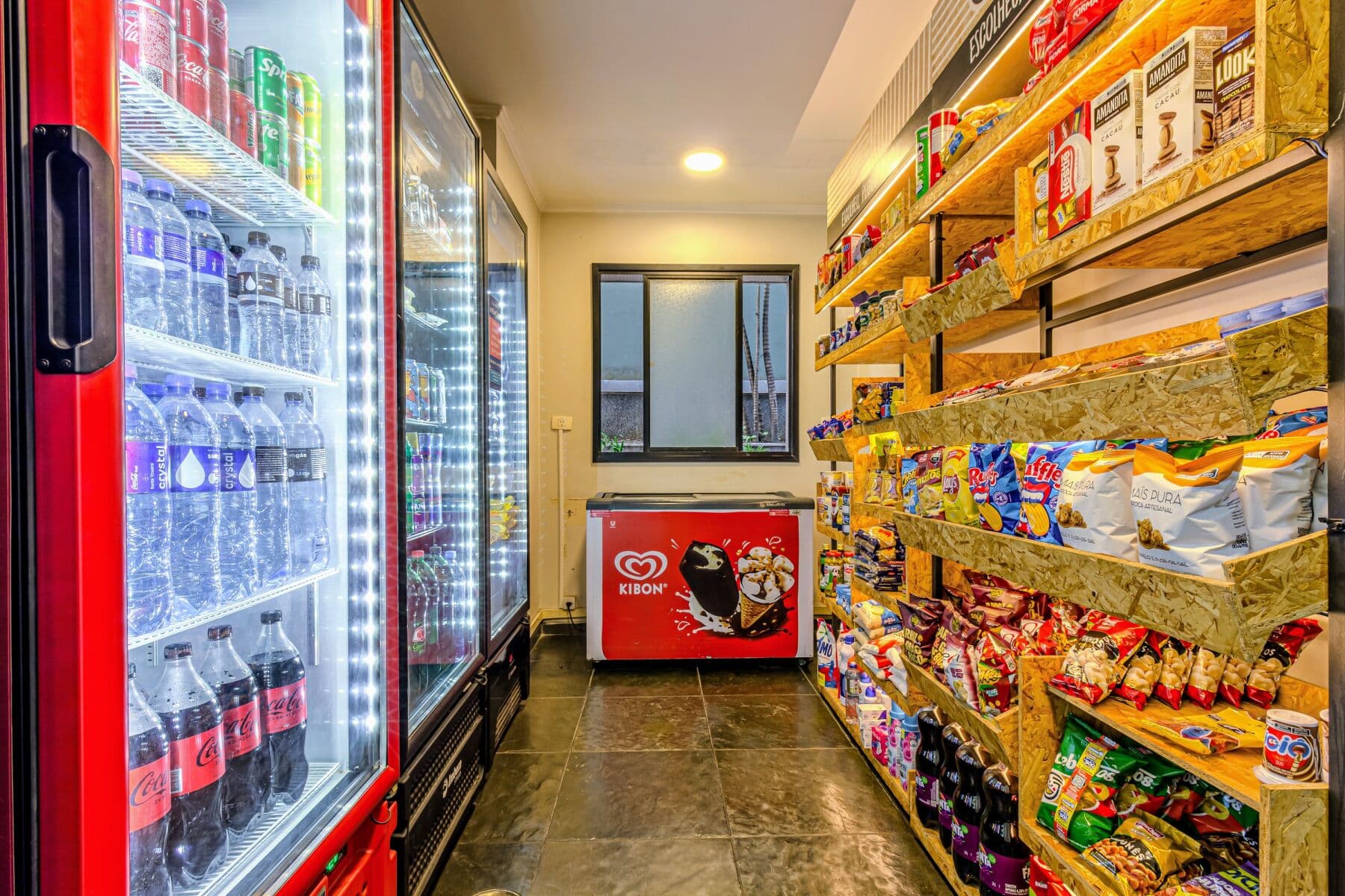 Charlie Poeta Drummond Jardins