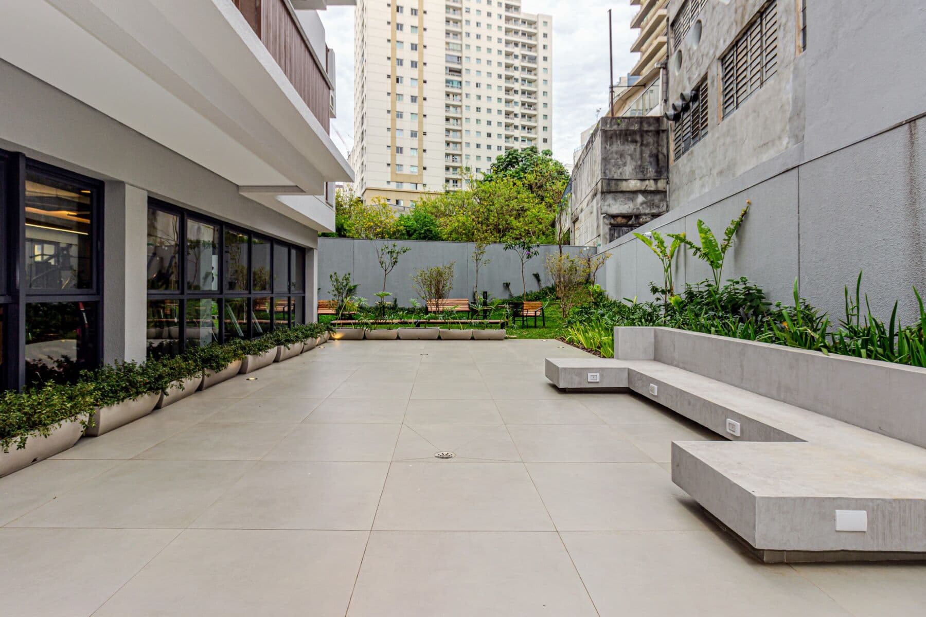 Charlie Nik Paulista