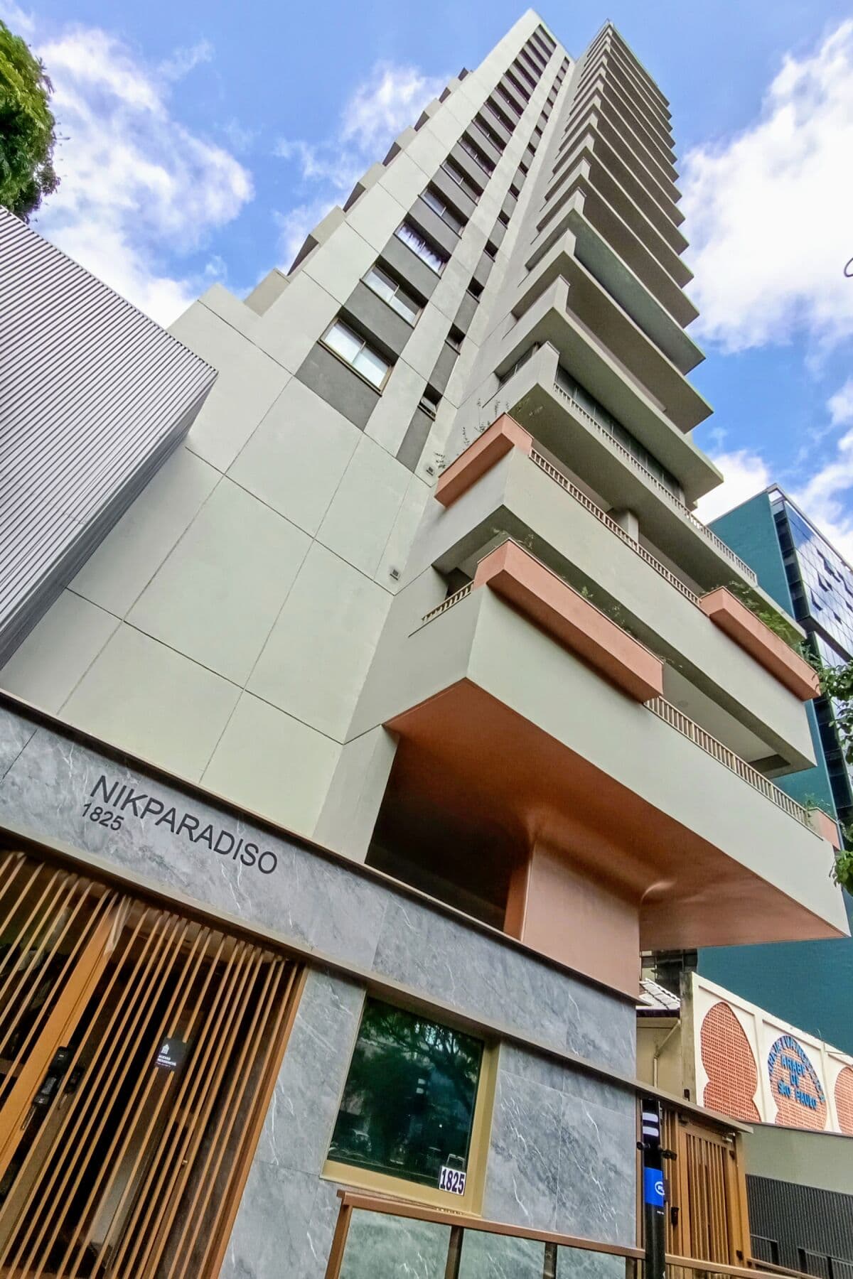 Charlie Nik Paradiso