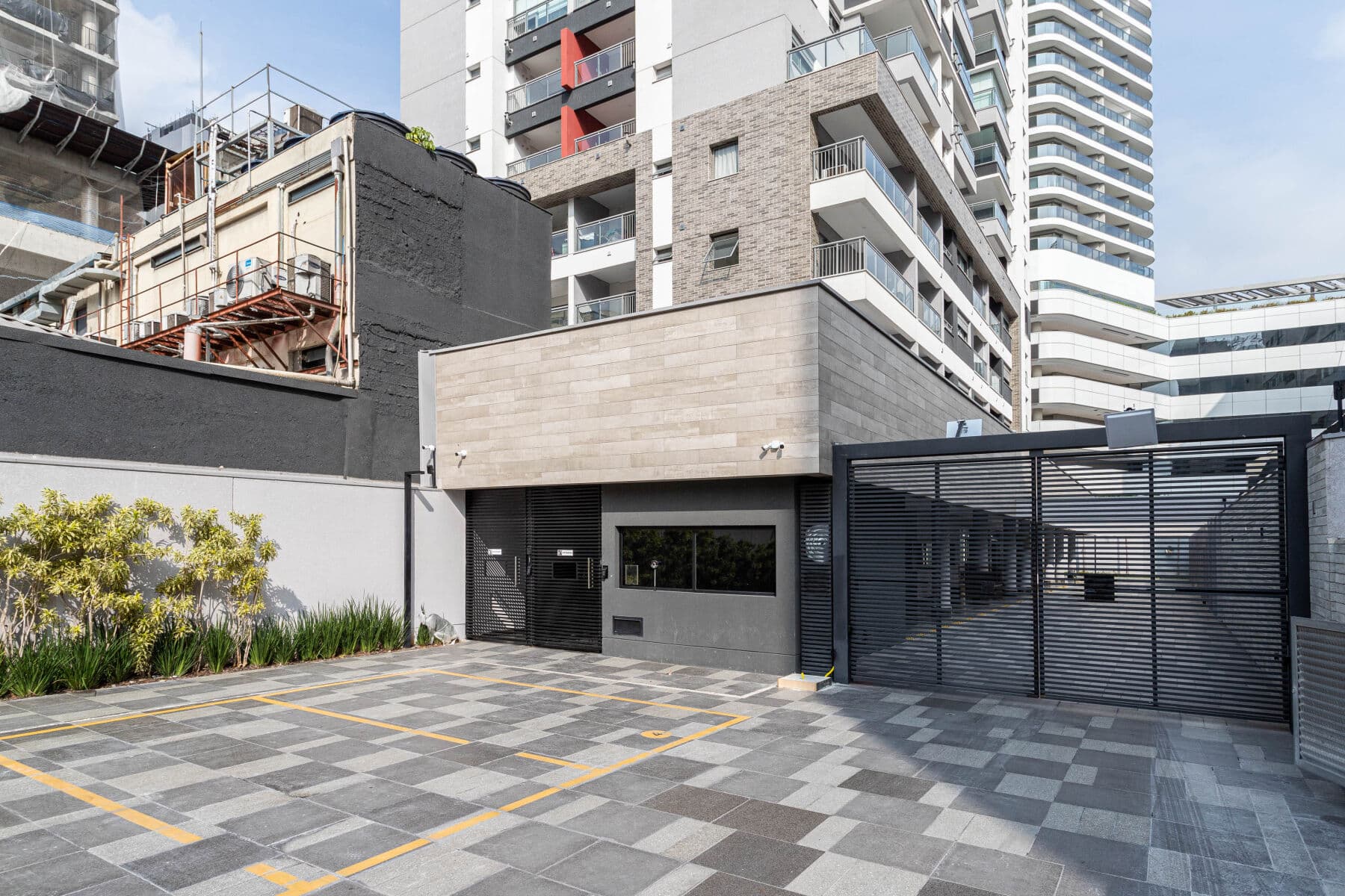 Charlie Rua dos Pinheiros