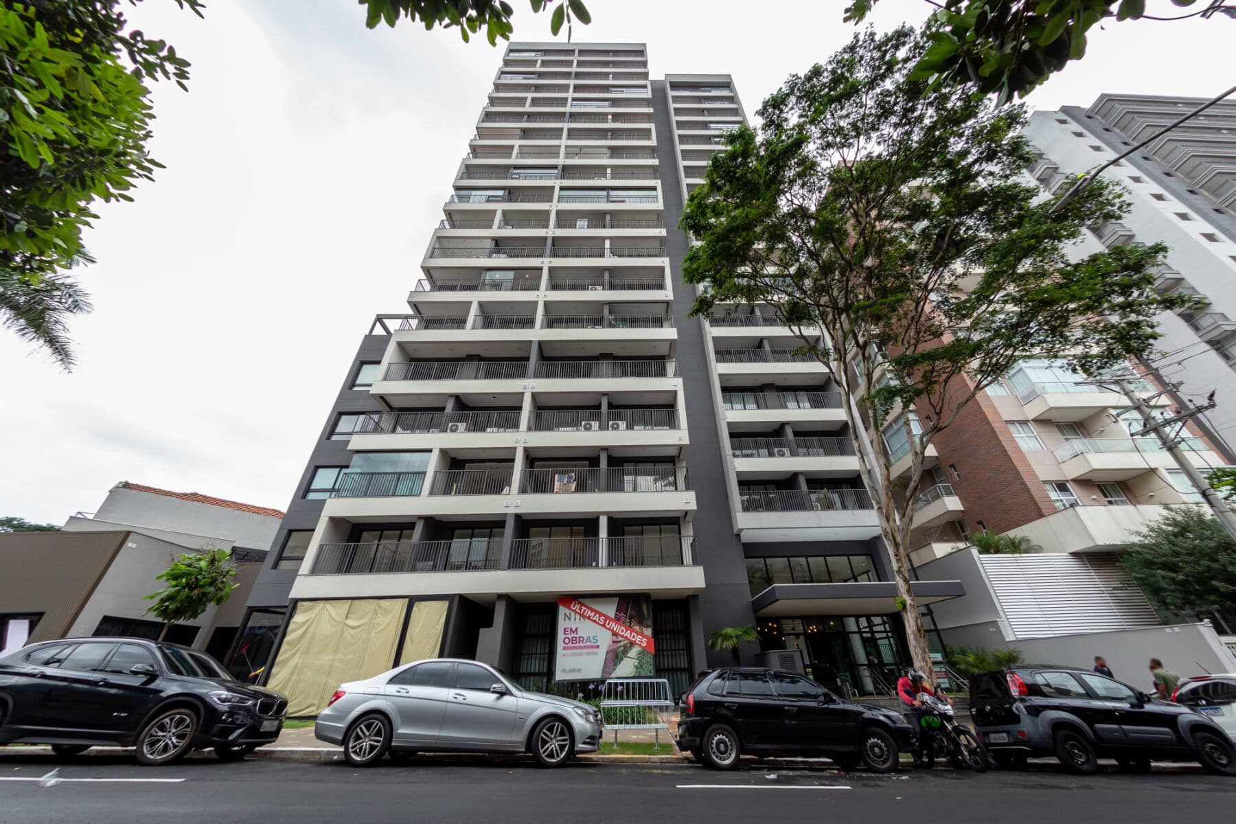 Charlie Nik Vila Mariana