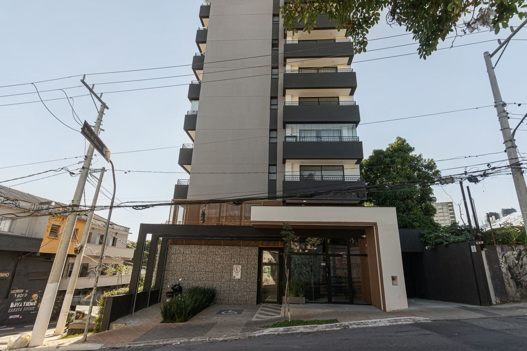 Charlie Murat Vila Madalena