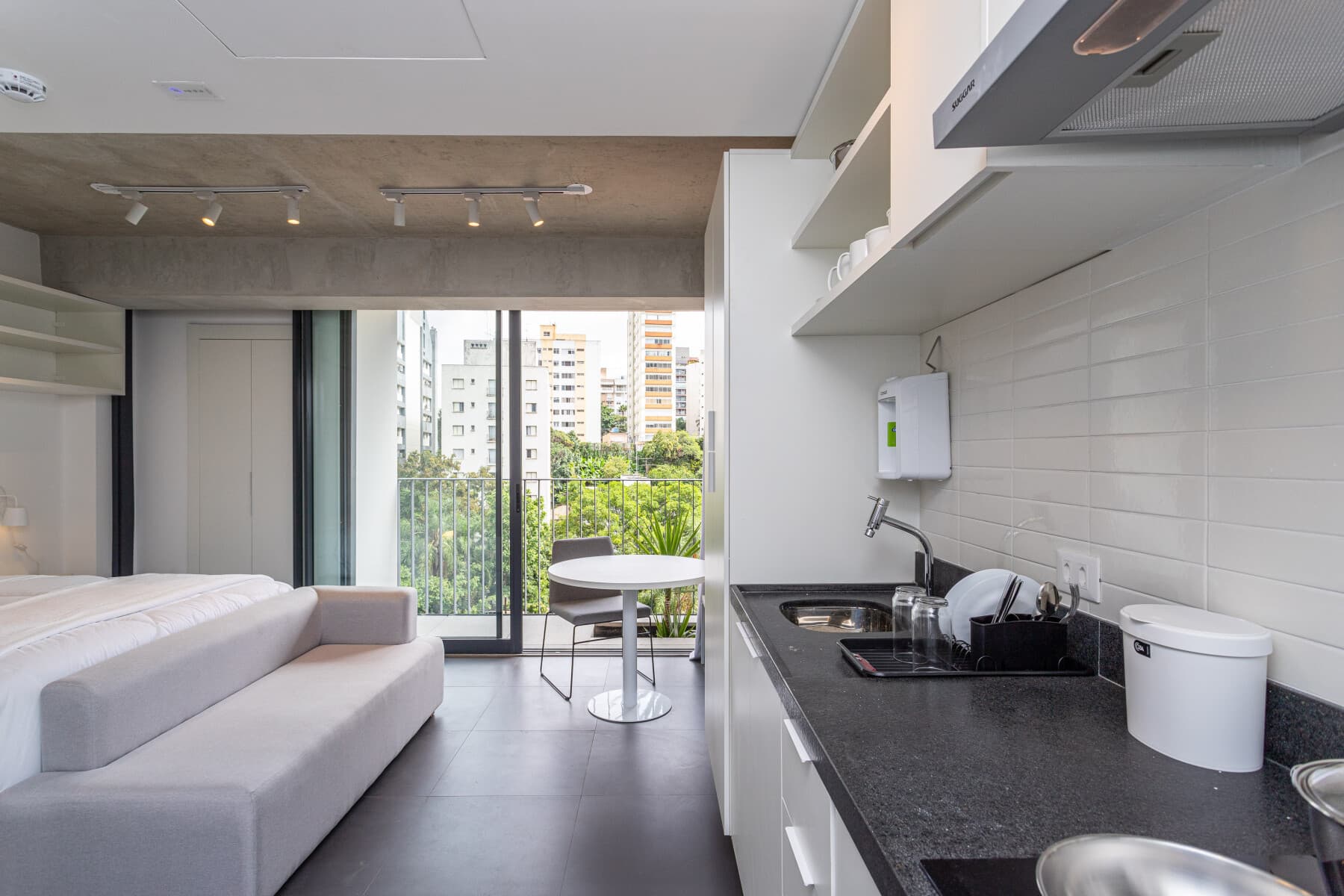 Charlie Onze22 Vila Madalena