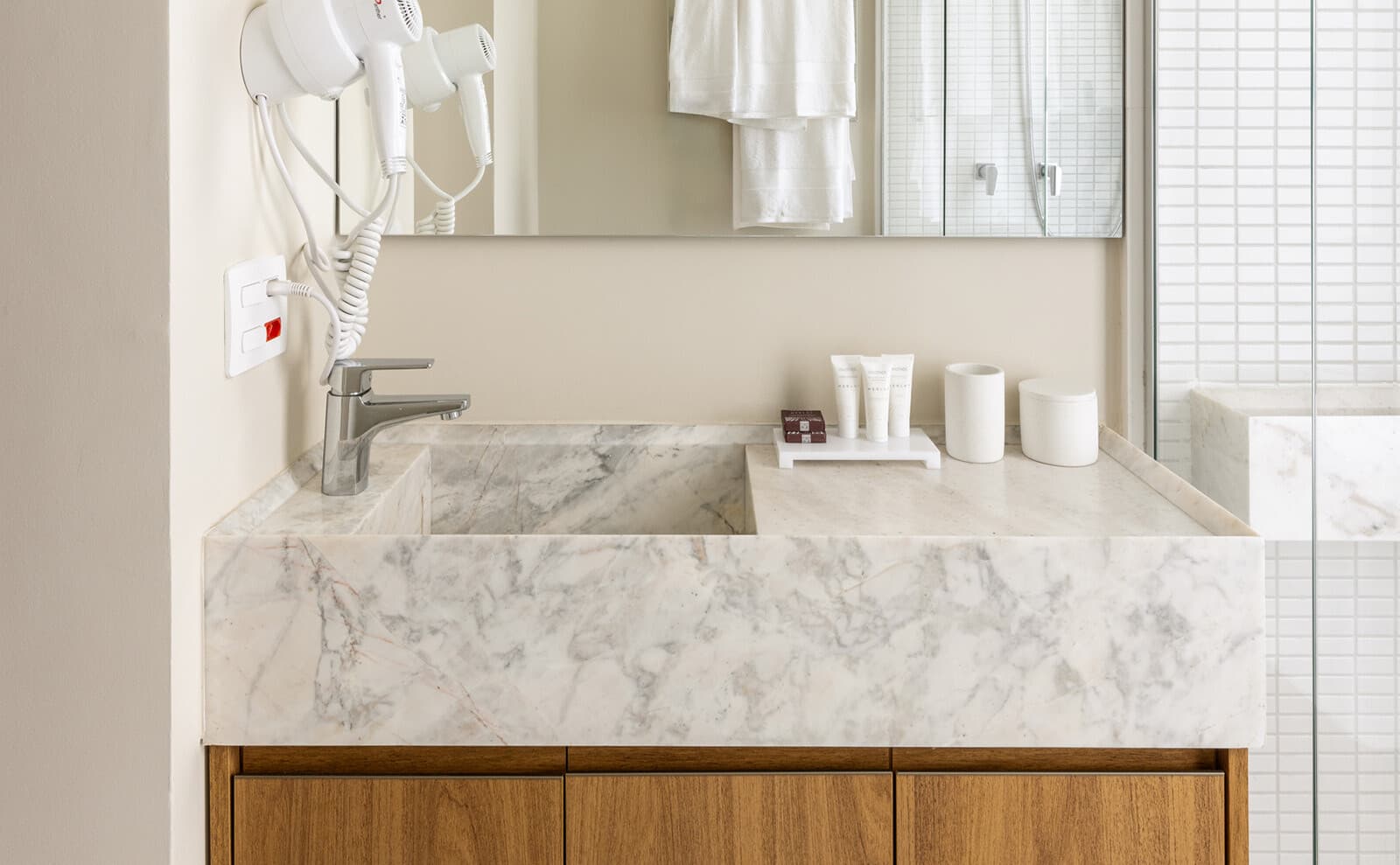 Studio Superior Casal 20m c cozinha s varanda - Exclusive Charlie Sintra Jardins