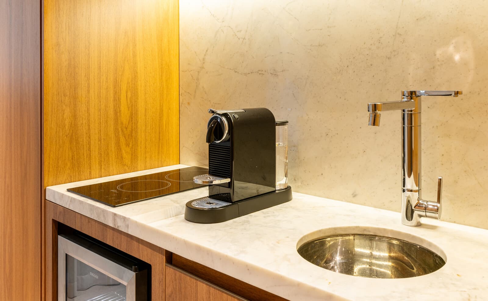 Studio Superior Casal 20m c cozinha s varanda - Exclusive Charlie Sintra Jardins