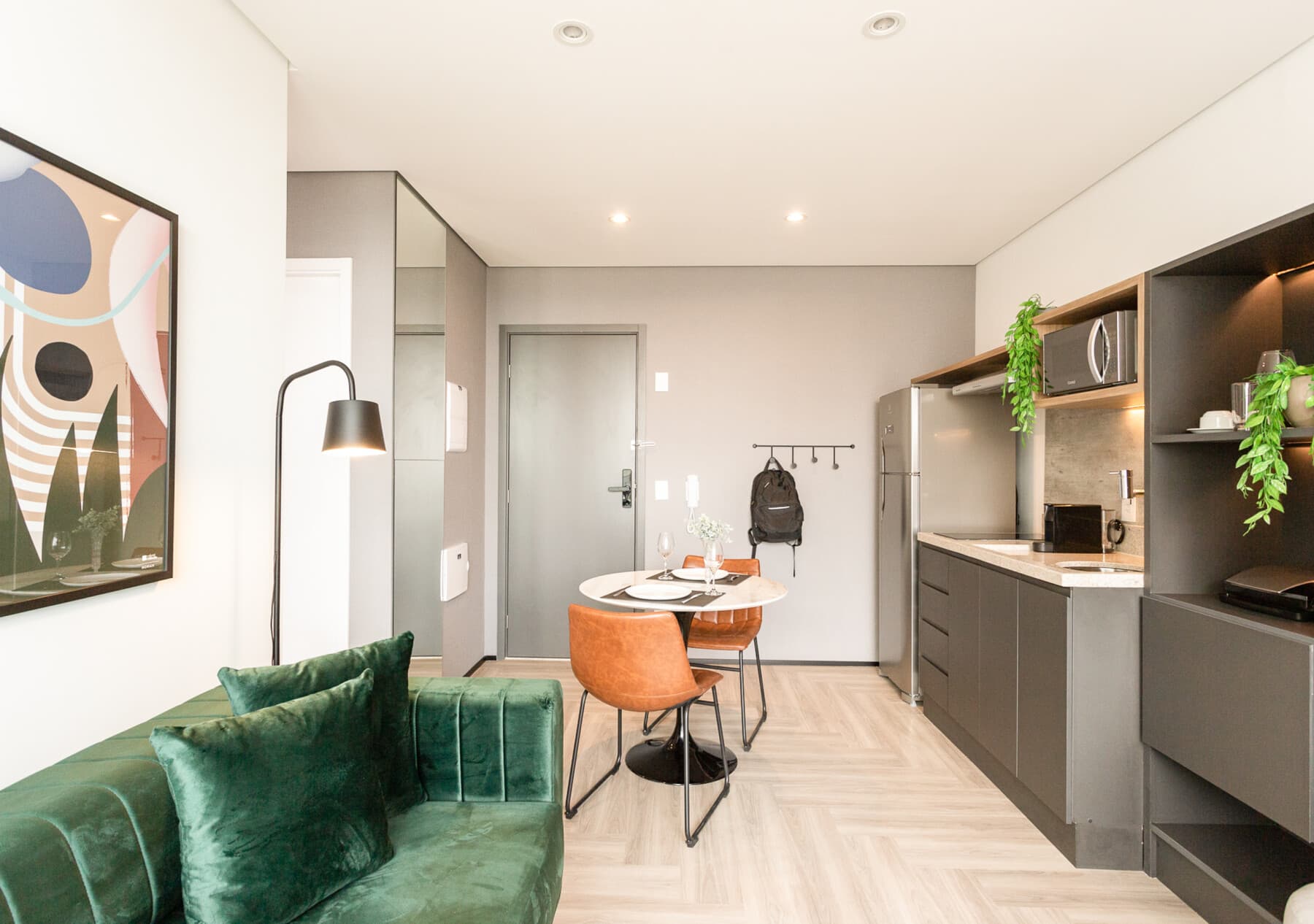 Charlie Wide Pinheiros