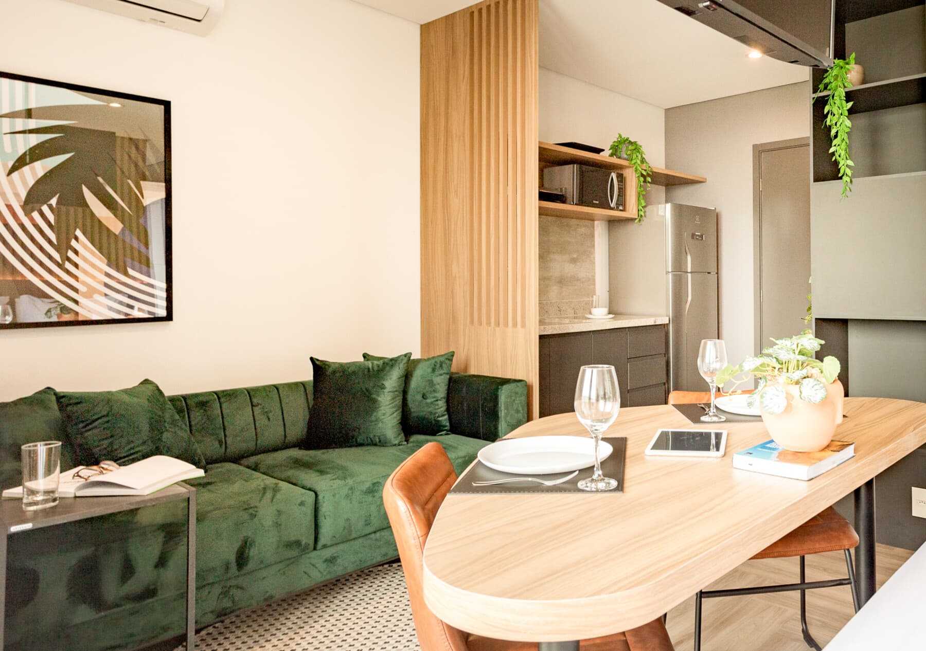 Charlie Wide Pinheiros