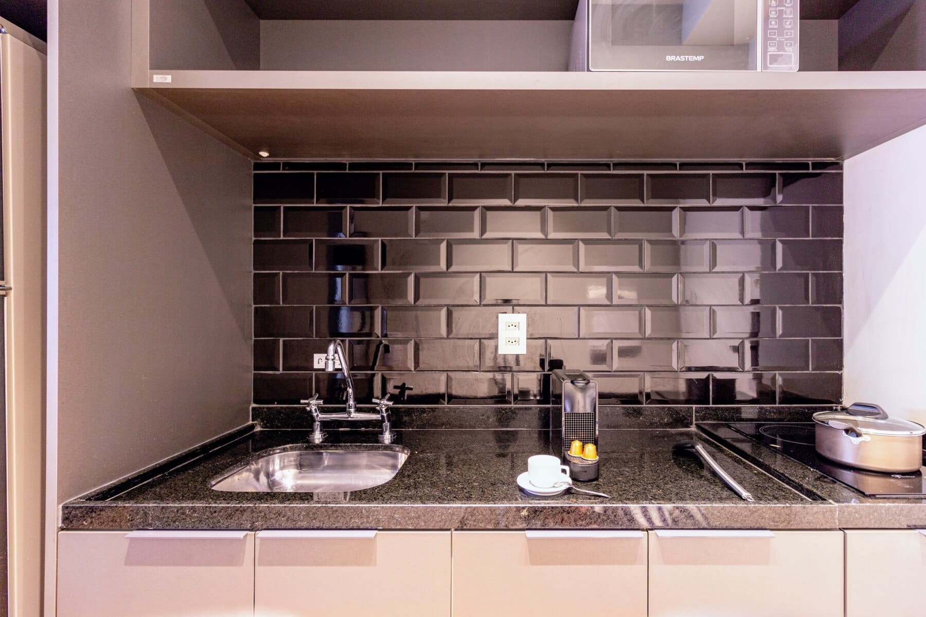 Charlie Rua dos Pinheiros