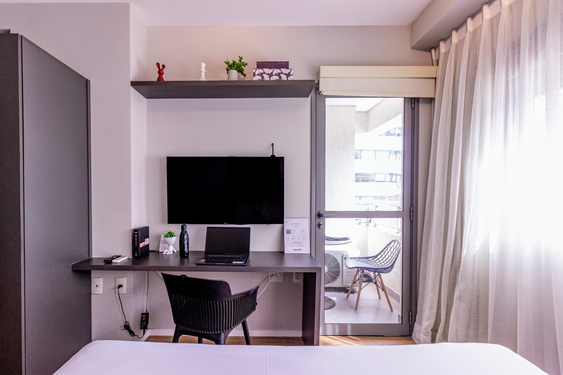 Charlie Rua dos Pinheiros